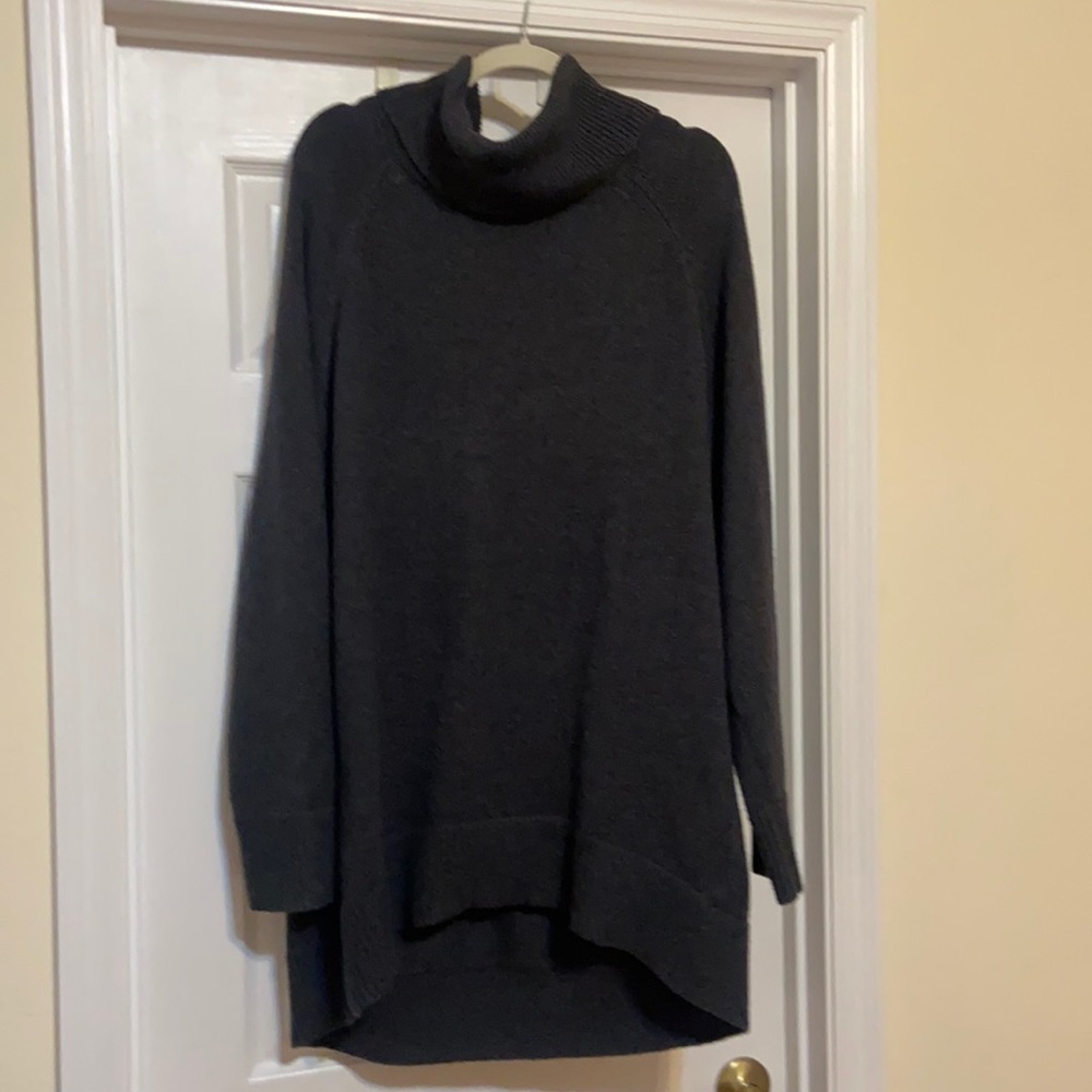 Old Navy cowl neck sweater - Like New !!